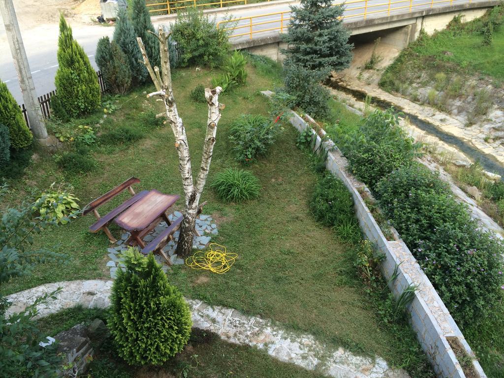 Guesthouse Smiljanic Slavkovica Exteriör bild